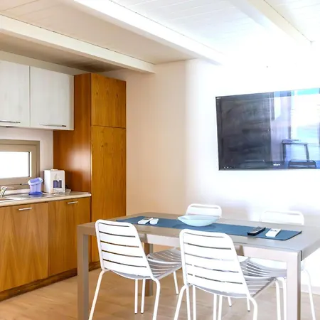 Marzamemi Breeze 2 Apartamento *
